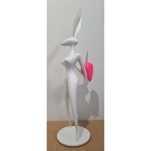 Bunny au coeur rose